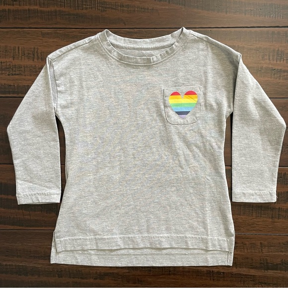Primary Gray Long Sleeve Legging T-Shirt with Rainbow Heart - Picture 4 of 7